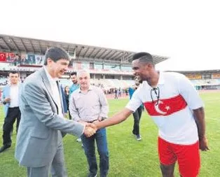 Ay-Yıldızlı formayla anlamlı bir maça çıktı