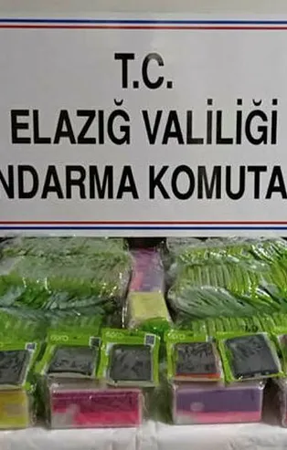 Elazığ'da, gümrük kaçağı 550 cep telefonu aksesuarı ele geçirildi