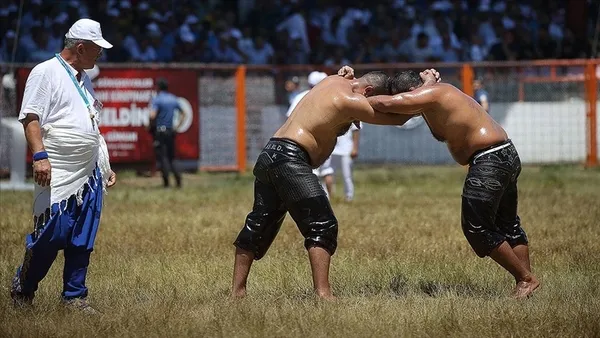 kirkpinar-guresleri-ne-zaman-saat-kacta-2021-kirkpinar-hangi-kanalda-canli-yayinlanacak-1625735001266.jpg Kırkpınar hangi kanalda canlı izlenir? 2021 Kırkpınar programı! 660. Kırkpınar ne zaman, saat kaçta?-6