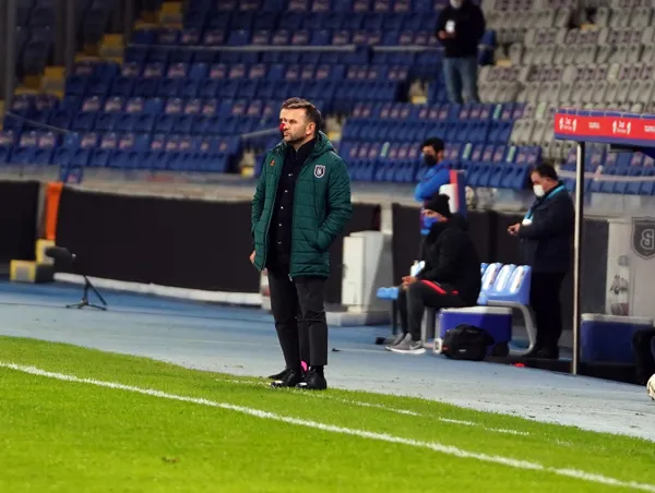 son-dakika-okan-buruk-sessizligini-bozdu-galatasarayi-calistiracak-mi-flas-yanit-1650522889642.jpg SON DAKİKA: Okan Buruk sessizliğini bozdu! Galatasaray'ı çalıştıracak mı? Flaş yanıt-6
