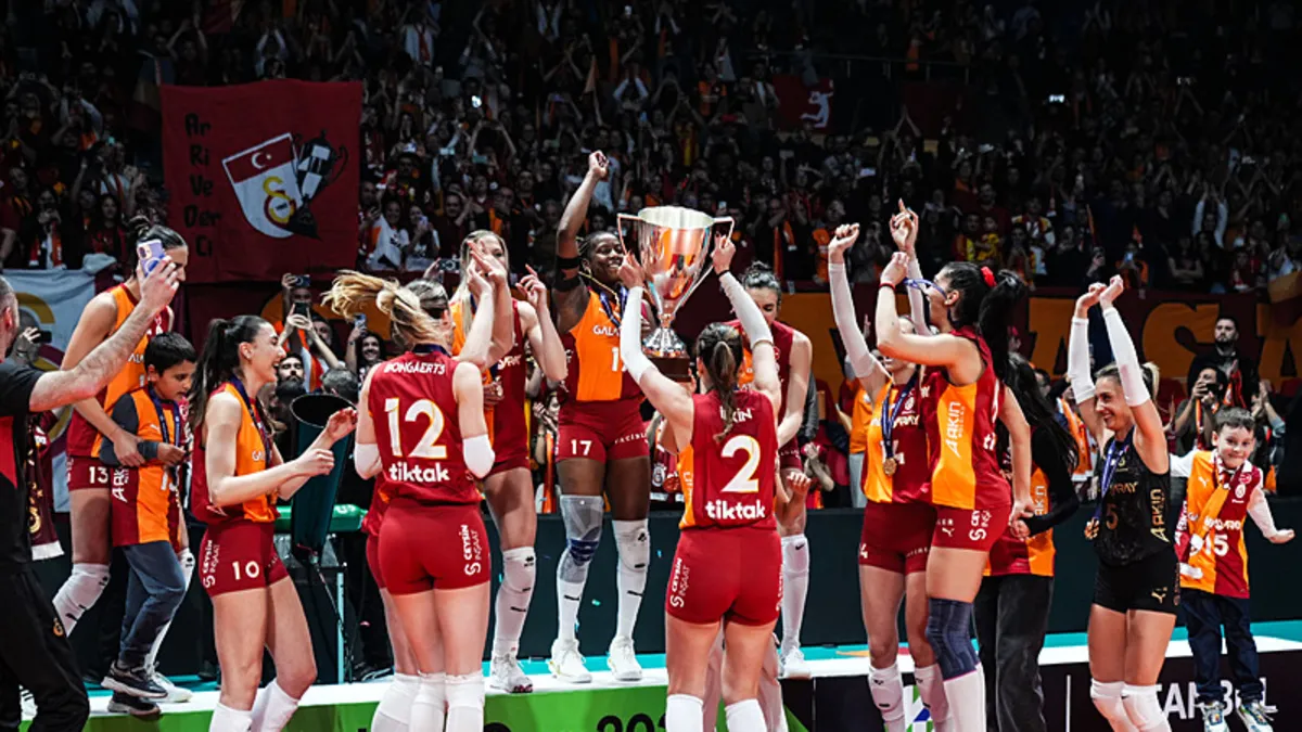 Galatasaray'dan spor tarihinde ilk! 3 kulvarda Avrupa şampiyonluğu