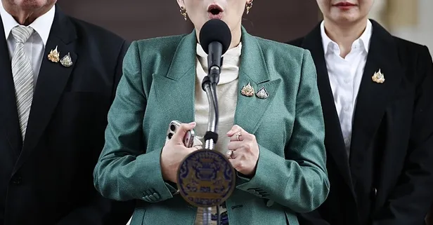 Tayland Başbakanı Şinavatra görevden alındı: Eski Kamboçya lideriyle telefon krizi