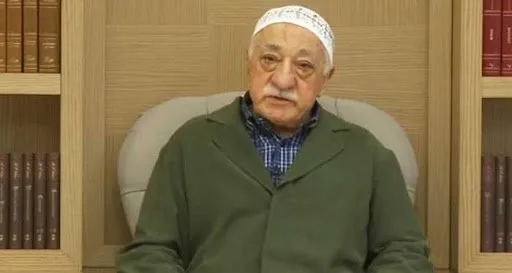 1636258602820.jpg 15 Temmuz hain darbe girişiminde Beşiktaş'ın stadına inmişti: Dikkat çeken Pensilvanya ve Yunanistan detayı-4