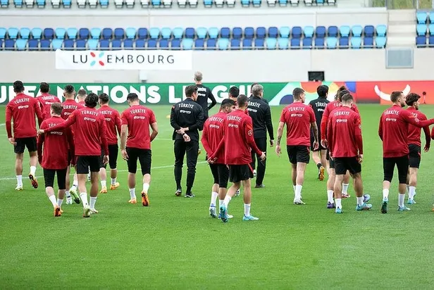 galatasaray-yeni-hoca-icin-geri-sayimda-gallardo-de-zerbi-tudor-ve-okan-buruk-gibi-isimleri-listesinde-bulundu-1655160883734.jpeg Milli Takım Teknik Direktörü Stefant Kuntz Litvanya maçı öncesi açıklamalarda bulundu-4