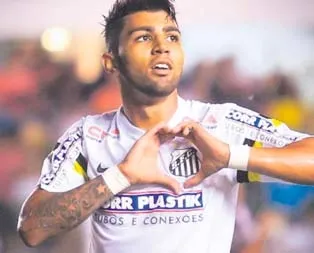 4 yıldızın 2’si geliyor