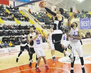 Beşiktaş potada farka koştu