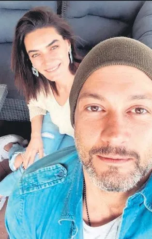 Hande Subaşı ile sosyetik sevgilisi Alican Ulusoy çifti bir yılı geride bıraktı