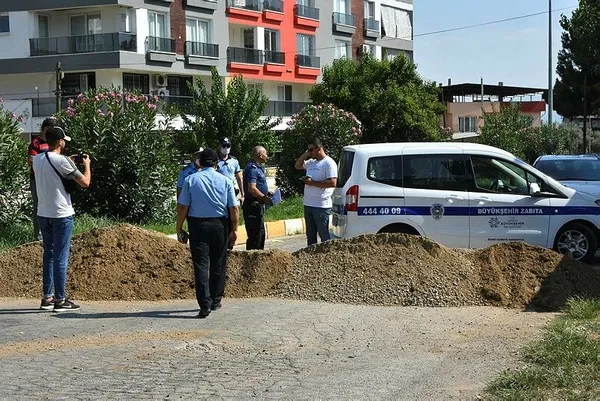 Aydın'ın Nazilli ilçesinde 'Tapulu malım' dediği yolu 2'nci kez ulaşıma kapattı-4