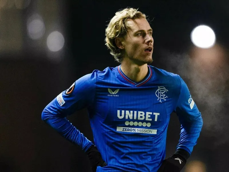 trabzonspora-10-numara-transfer-aylardir-suren-belirsizlik-sona-eriyor-1723215776069.jpeg Todd Cantwell