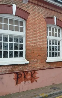 PKK yandaşları Londra'da camiye saldırdı