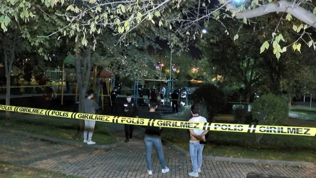 Son dakika: Ataşehir'de gece yarısı kan donduran olay: Çocuk parkında salıncak demirine asılı halde cesedi bulundu-4
