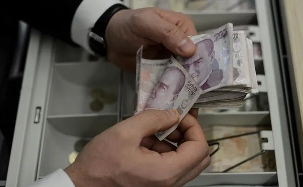 Yüksek faizle kredi çekenler dikkat! Kredi yapılandırma yapan bankalar ve faiz oranları Temmuz ayı 2020 listesi-4