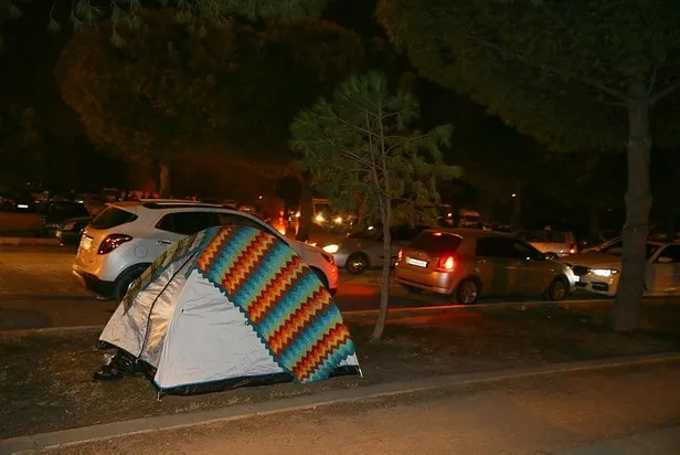 Manisa'da 5,4 büyüklüğündeki depremin ardından 72 artçı sarsıntı meydana geldi-1