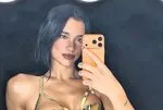 Dua Lipa iPhone 17 Pro Orange ile sosyal medyada gündem oldu