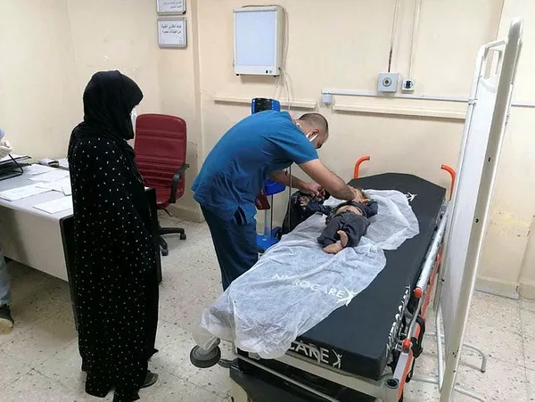 son-dakika-suriyenin-kuzeyinde-teroristler-hasta-bebek-ve-annesini-tasiyan-tskya-ait-ambulansa-ates-actilar-1625648636575.jpg SON DAKİKA: Suriye'nin kuzeyinde teröristler hasta bebek ve annesini taşıyan TSK'ya ait ambulansa ateş açtılar-7