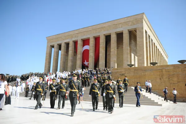 Büyük Zaferin 97'nci yıl dönümü! Anıtkabir'den özel kareler - 47