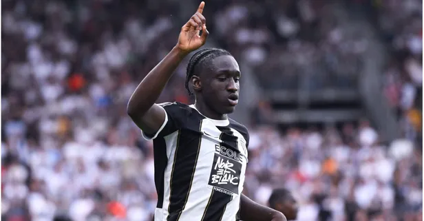 Fenerbahçe'den genç golcü sürprizi! Geleceğin yeteneğine imza attırılacak