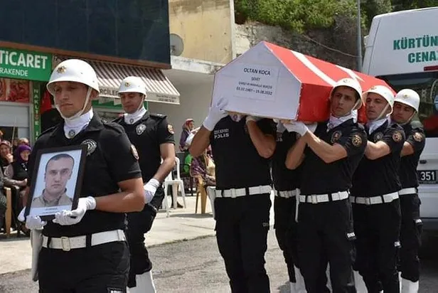 baskan-erdogandan-sehit-bekci-oltan-kocanin-ailesine-bassagligi-mesaji-1661171781408.jpeg Başkan Erdoğan'dan şehit bekçi Oltan Koca'nın ailesine başsağlığı mesajı-1