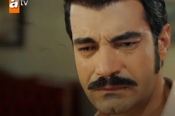 bir-zamanlar-cukurova-102-bolum-2-fragmani-eskiya-ciftligi-tarumar-edecek-kahreden-olay-vuku-buluyor-1624531035733.jpg Bir Zamanlar Çukurova 102. bölüm 2. fragmanı: Eşkıya çiftliği tarumar edecek! Kahreden olay vuku buluyor-2