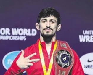 Kerem Kamal dünya şampiyonu oldu