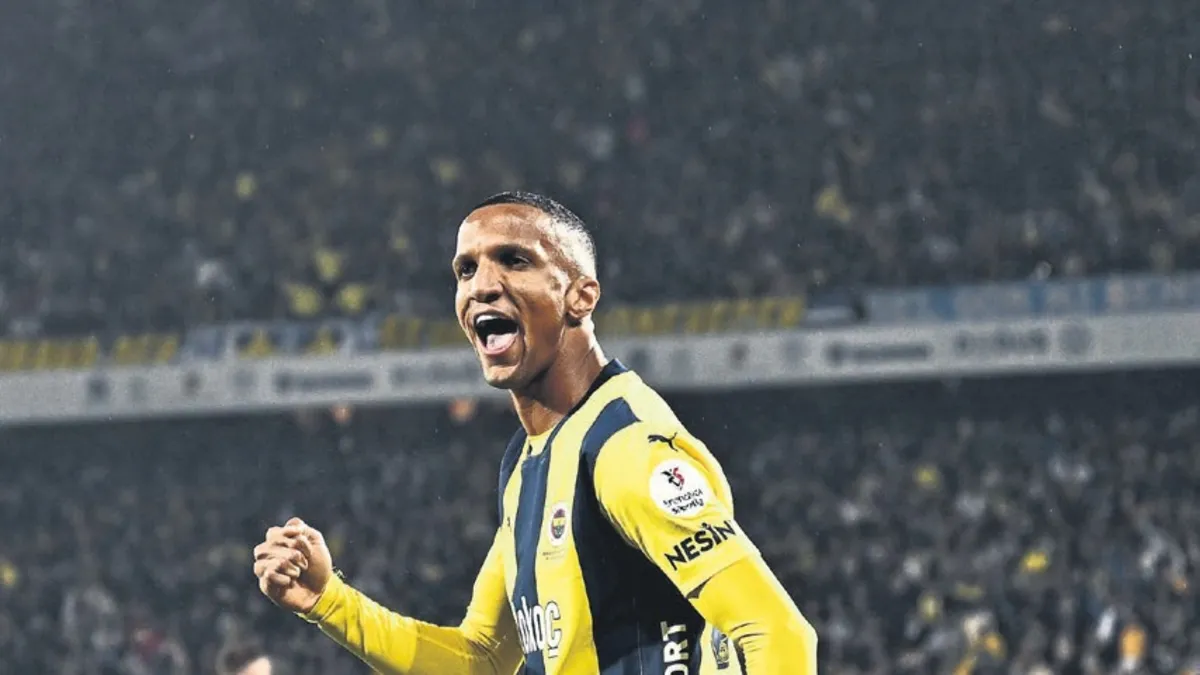 Fenerbahçe’de Becao yol ayrımında
