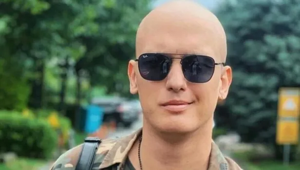 meger-dogruymus-arka-sokaklarin-komiseriydi-oyunculugu-birakti-husnu-coban-riza-baba-derken-gercek-bambaska-ci-1655723123290.jpg Arka Sokaklar’ın komiseriydi 'ayrılık' itirafı geldi! “Güle güle yakışıklım” Hüsnü Çoban, Rıza Baba derken gerçek bambaşka çıktı!-3