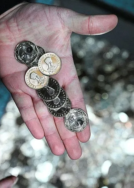 5-liralik-madeni-para-yalani-patladi-chp-yandaslarinin-ataturk-algisi-bosa-cikti-1703063381402.jpeg 5 liralık madeni para yalanı patladı! CHP yandaşlarının "Atatürk" algısı boşa çıktı-6