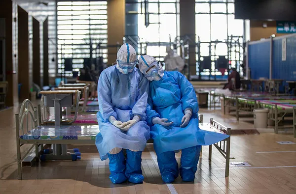 Koronavirüs ile ilgili şoke eden gerçek! Belirtiler başlamadan 48 saat önce...-9