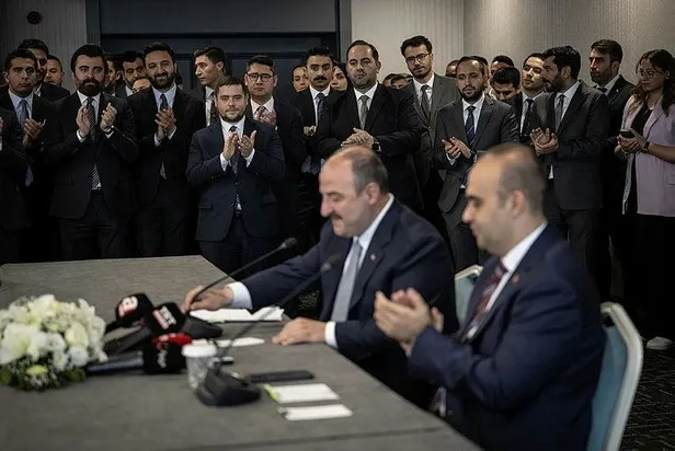 Bakanlıklarda devir-teslim töreni | Hazine ve Maliye Bakanı Mehmet Şimşek görevi devraldı: "Temel politikamız enflasyonla mücadele"-24