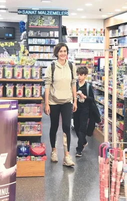 Objektife alışamadı