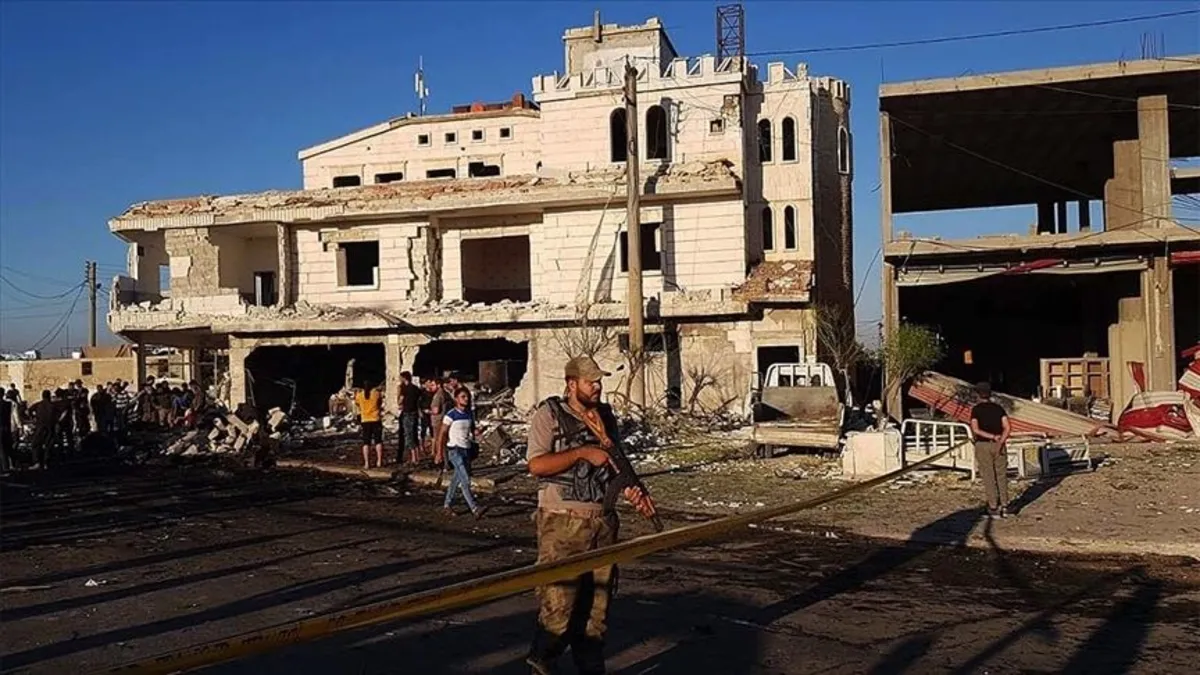 Azez'de bombalı terör saldırısı: Ölü ve yaralılar var!