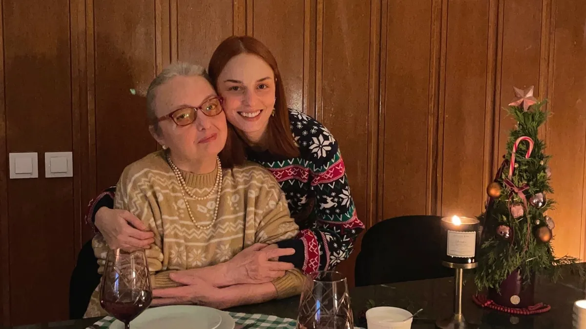Nilperi Şahinkaya’dan vefat eden annesi Meltem Vural’a duygusal mesaj: “Yüz yıldır yalnız gibiyim”