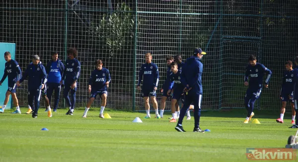 SON DAKİKA: Erol Bulut'tan büyük revizyon: İşte Gençlerbirliği-Fenerbahçe maçının muhtemel 11'leri! - 1