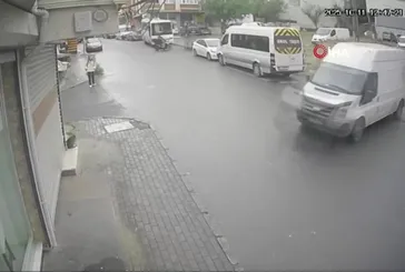 Avcılar'da feci kaza! Freni boşalan panelvan dükkana daldı