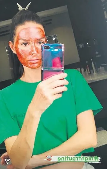 hakan-kosifin-esi-evelize-kosif-gonulleri-fethetti-paylasmaya-utanirim-1662320918777.jpeg Hakan Kosif’in eşi Evelize Kosif gönülleri fethetti! "Paylaşmaya utanırım..."-9