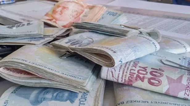 atmye-giderek-hemen-cekebilirsiniz-ssk-sgk-ve-bagkurlu-emekliye-1500-ve-2000-veriliyor-1614588237129.jpg SSK-SGK ve Bağkur'lu emekliye 1.500 ve 2.000 TL veriliyor! ATM'ye giderek...-2