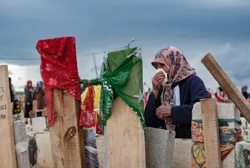 Deprem bölgesi Ramazan Bayramı’nı buruk karşılıyor
