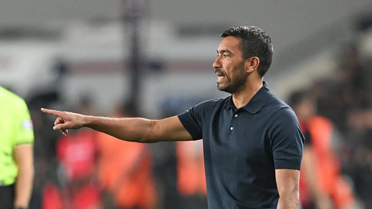 Giovanni van Bronckhorst, Gaziantep FK önünde kaçan 3 puanı değerlendirdi