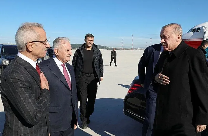 Başkan Erdoğan'dan Türkiye'nin en büyük ikinci pistinin açılışında önemli açıklamalar-2