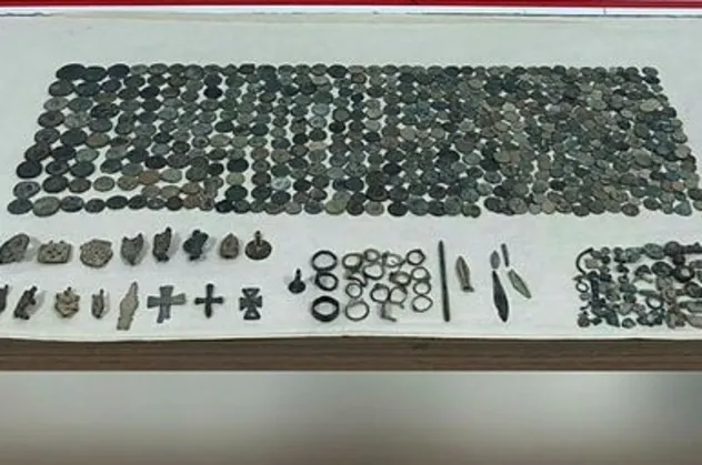 Van'da tarihi eser kaçakçılarına operasyon