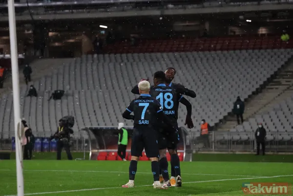 Trabzonspor'un Süper Kupa zaferi sonrası hakemlere 'penaltı' tepkisi: Çifte standart var - 8