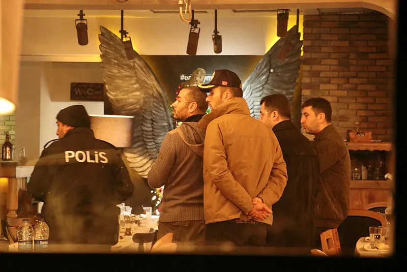 Denizli'de restoranda silahlı kavga: 1 ölü, 1 yaralı - 3
