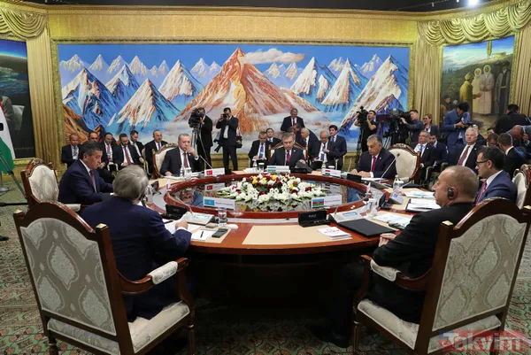 6. Devlet Başkanları Zirvesi'nden samimi kareler - 18