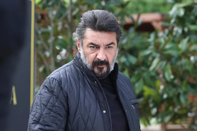 kardeslerim-115-bolume-dair-detaylar-ortaya-cikti-omer-ile-ogulcandan-sasirtan-karar-1706859899188.jpg Kardeşlerim 115. bölüme dair detaylar ortaya çıktı: Ömer ile Oğulcan’dan şaşırtan karar!-5
