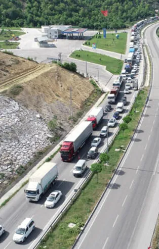 Yasak sonrası akın akın gidiyorlar! Büyük göç başladı