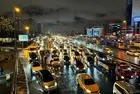 İstanbul'da trafik akşam saatlerinde durma noktasına geldi: Yoğunluk yüzde 85'e yükseldi