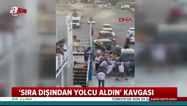 Arabalı feribotta sıra bekleyen yolcuların sıra kavgası kamerada!