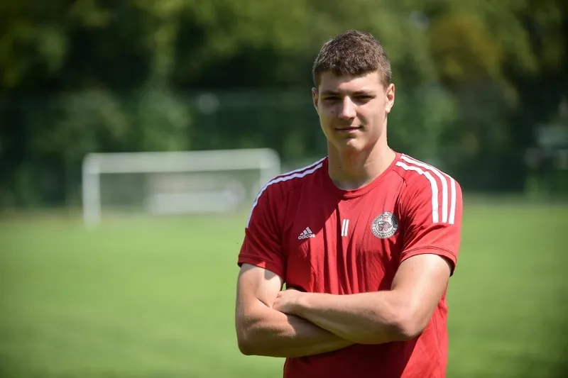 transferde-jose-mourinho-ruzgari-esiyor-fenerbahceden-gelecegin-yildizi-milos-lukovice-kanca-1719841078156.jpg Transferde Jose Mourinho rüzgarı esiyor! Fenerbahçe'den geleceğin yıldızına kanca-9