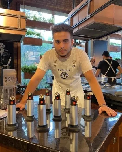 Masterchef'ten Survivor tam 3 bomba yarışmacı yolcu! Acun Ilıcalı'nın TV 8 bombası ha patladı ha patlayacak eli kulağında...-9