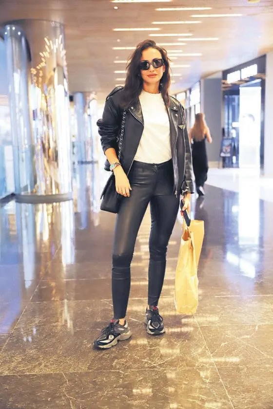 Ümit Besen’i duygulandıran sürpriz! Sahnede gözyaşlarına hakim olamadı